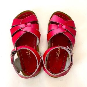 Saltwater Sandals Red Size 8
